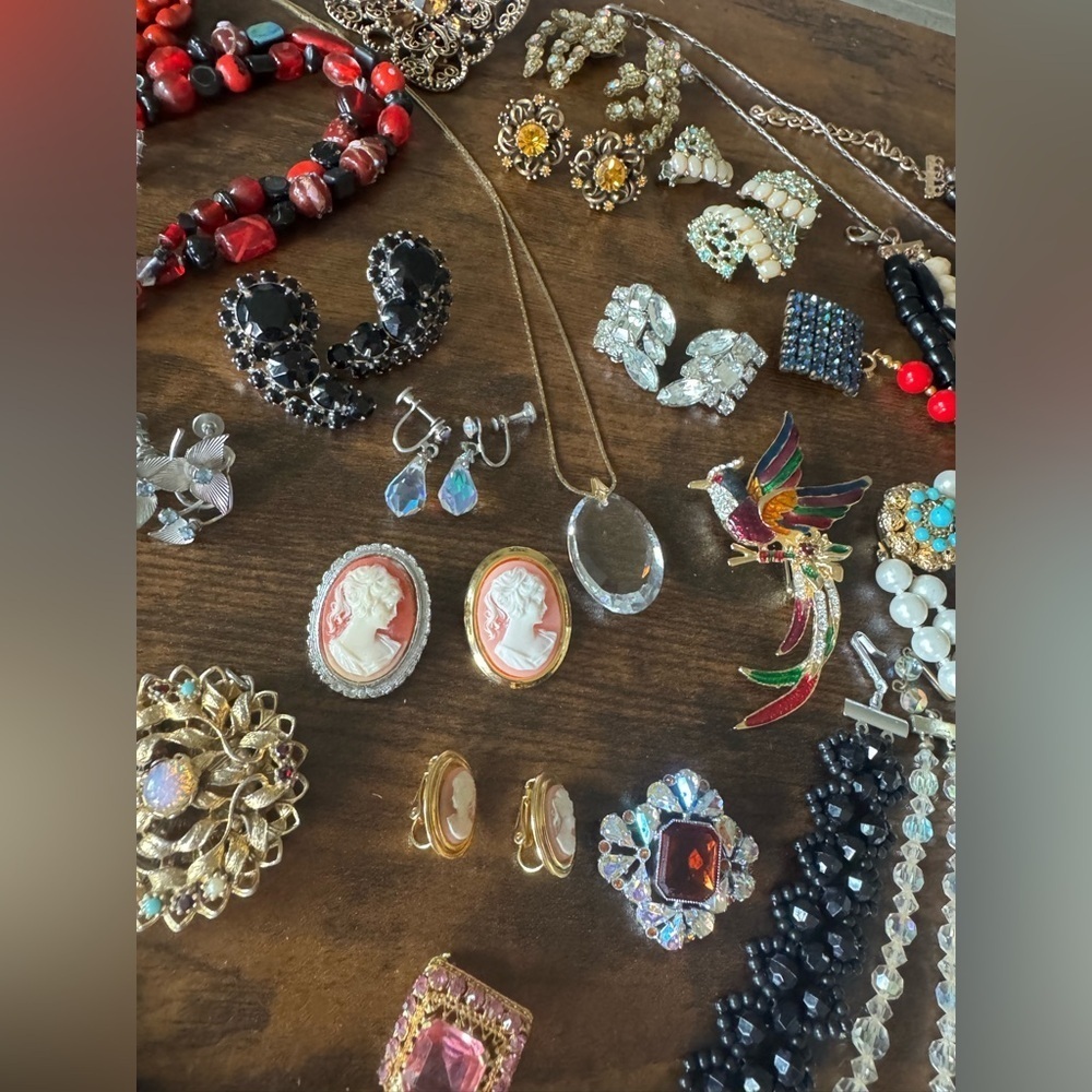 Vintage to Now Rhinestone Jewlery Lot Some Signed Czecho Trifari Coro Musi Sara - Picture 4 of 16